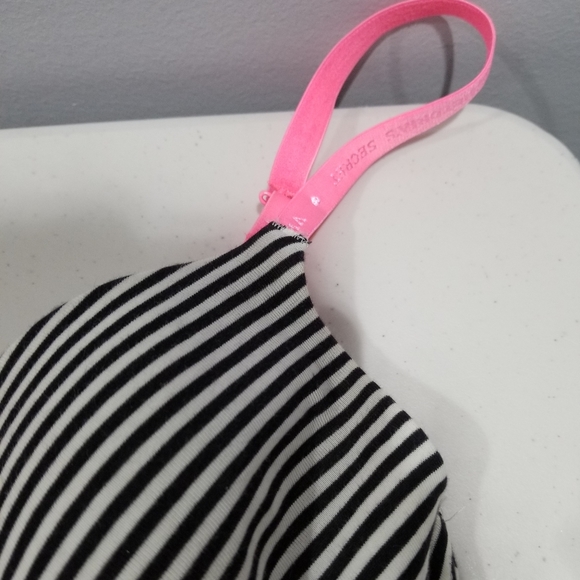 Victoria's Secret Striped Bra - Picture 2 of 6